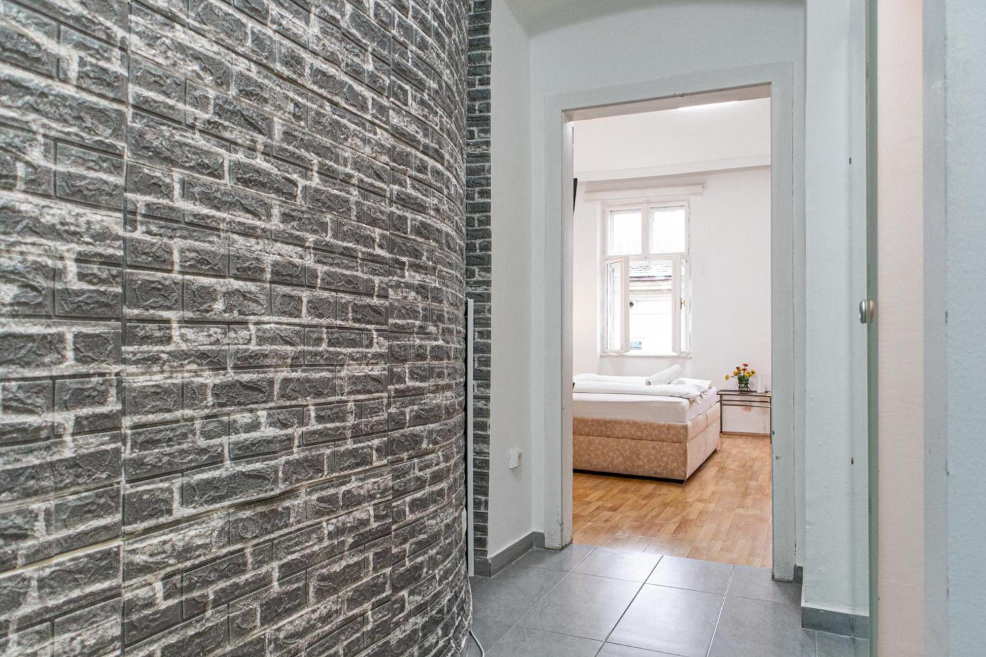 Budget City Stay - Near Wiener Stadthalle Ideal For Longstays Dış mekan fotoğraf