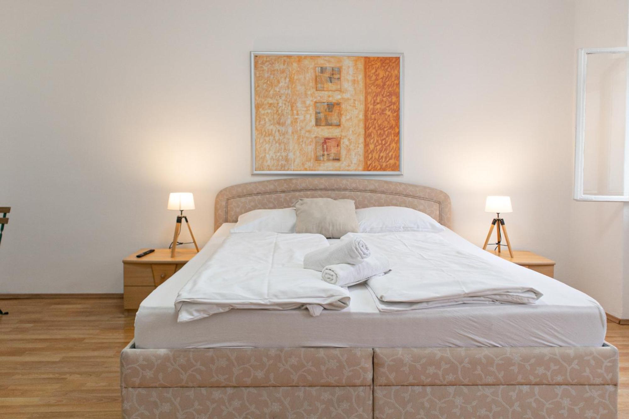 Budget City Stay - Near Wiener Stadthalle Ideal For Longstays Dış mekan fotoğraf